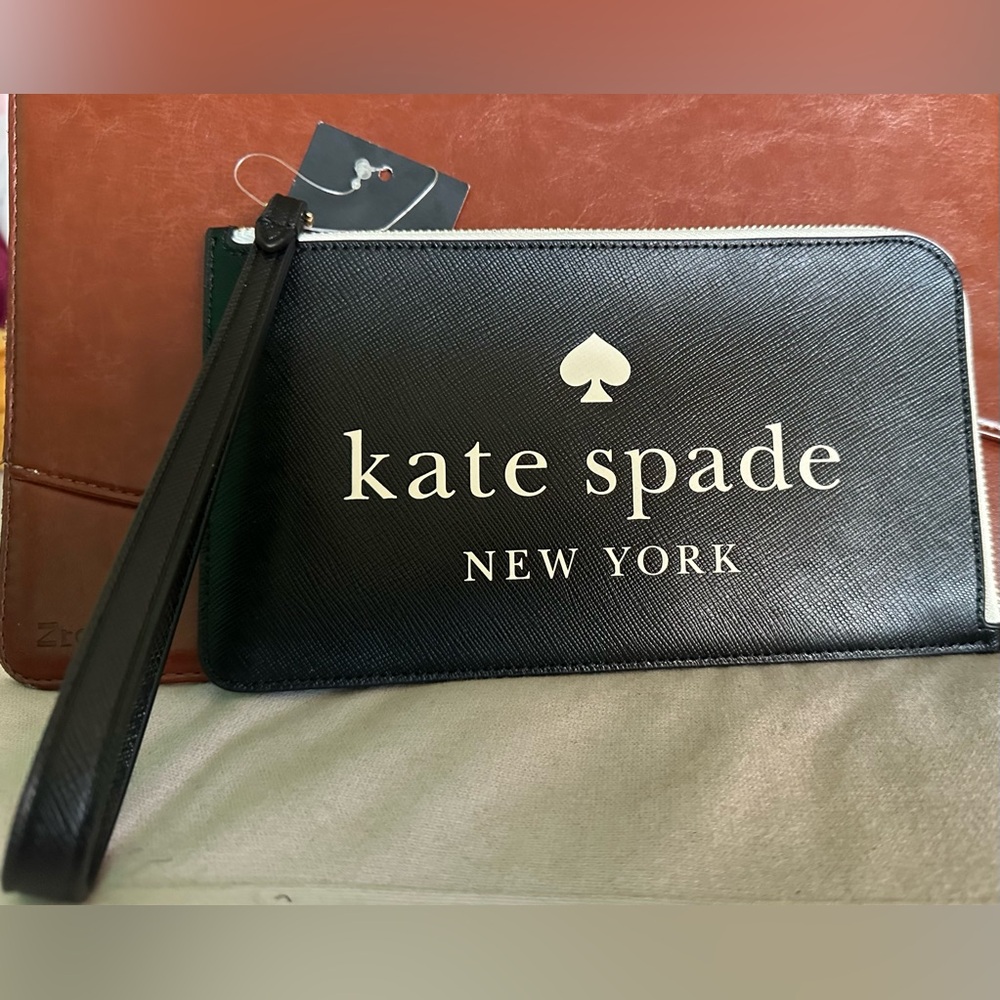 Kate Spade Black Zip Pouch NWT